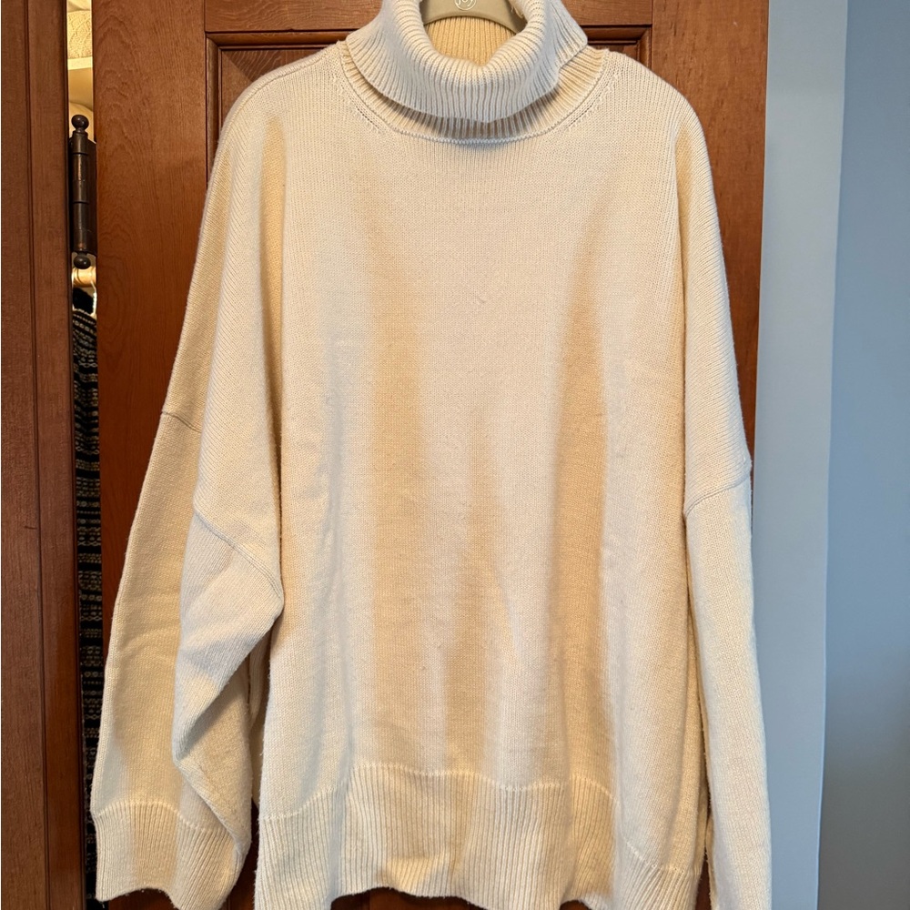 Topshop Oversized Women's Cream Turtleneck Sweater